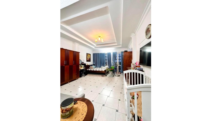 Mặt tiền chợ Trần Văn Thành 4 tầng đúc 6.3x15 93m2 chỉ 12 tỷ 8